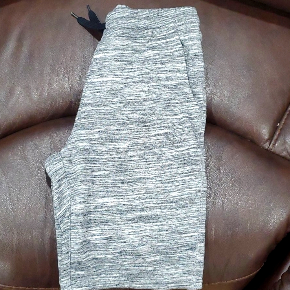 Boys old navy xl sweat shorts like new condition